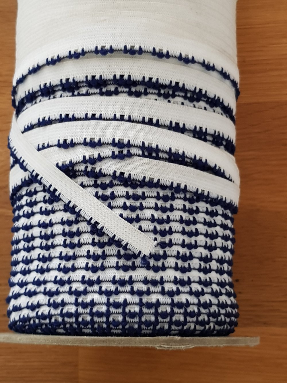 Al metro Fancy elastico bianco 9 mm.