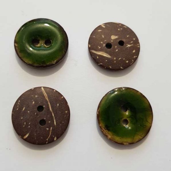Boutons 20mm &agrave; deux trous ronds en noix de coco N&deg;09