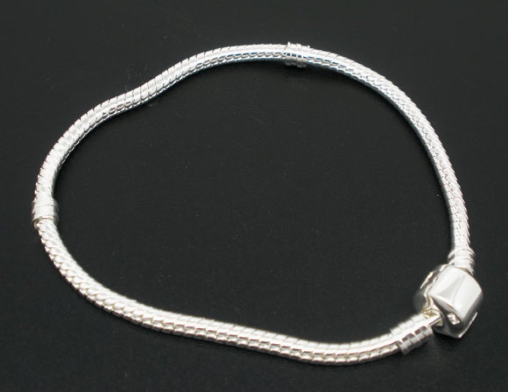 Bracciale europeo a clip 21 cm Chiusura liscia Argento placcato 925