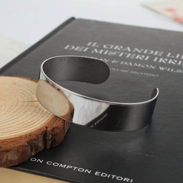 Bracciale in acciaio inossidabile 15 mm N&deg;04