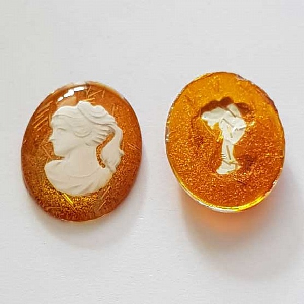 Breloque Cam&eacute;e femme N&deg;10 Orange Dor&eacute; ovale en r&eacute;sine