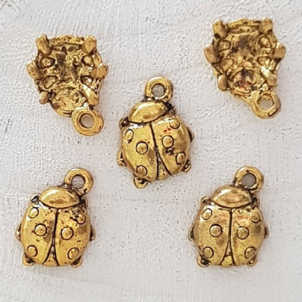 Ciondolo Maggiolino N&deg;02 Oro