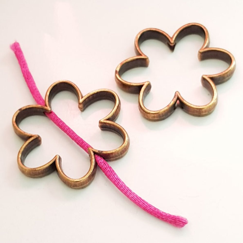 Charm floreale in metallo N°010 Bronzo