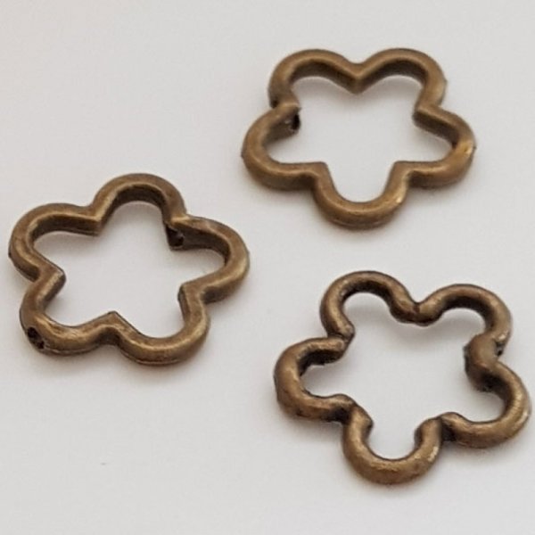 Charm floreale in metallo N&deg;031 Bronzo