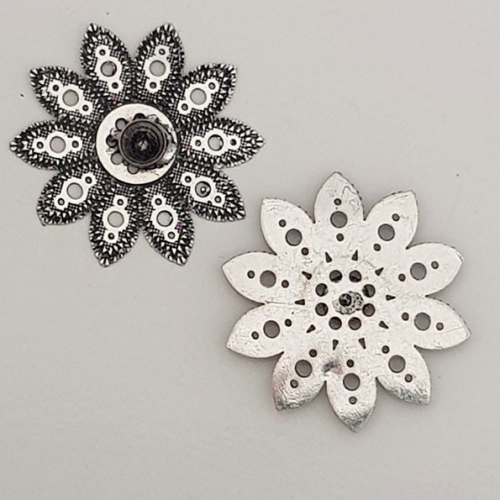 Charm floreale in metallo N°059 Argento