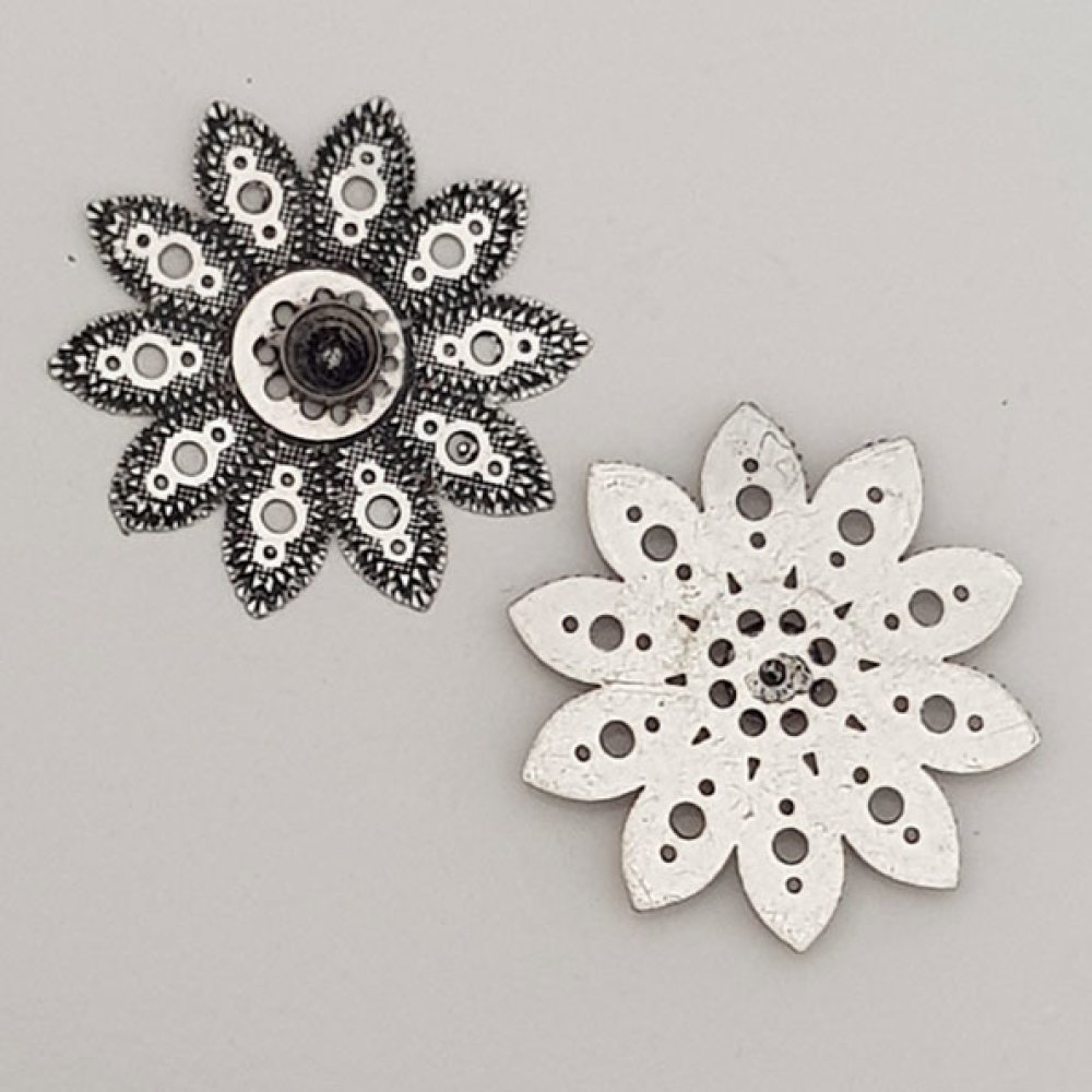 Charm floreale in metallo N°059 Argento