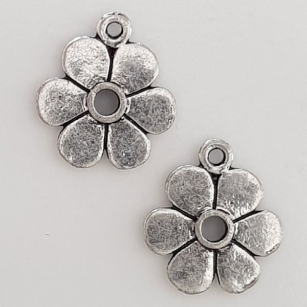Charm floreale in metallo N&deg;115 Argento