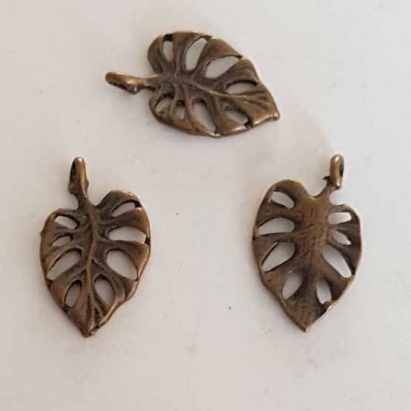 Breloque Fleur M&eacute;tal N&deg;154 Bronze