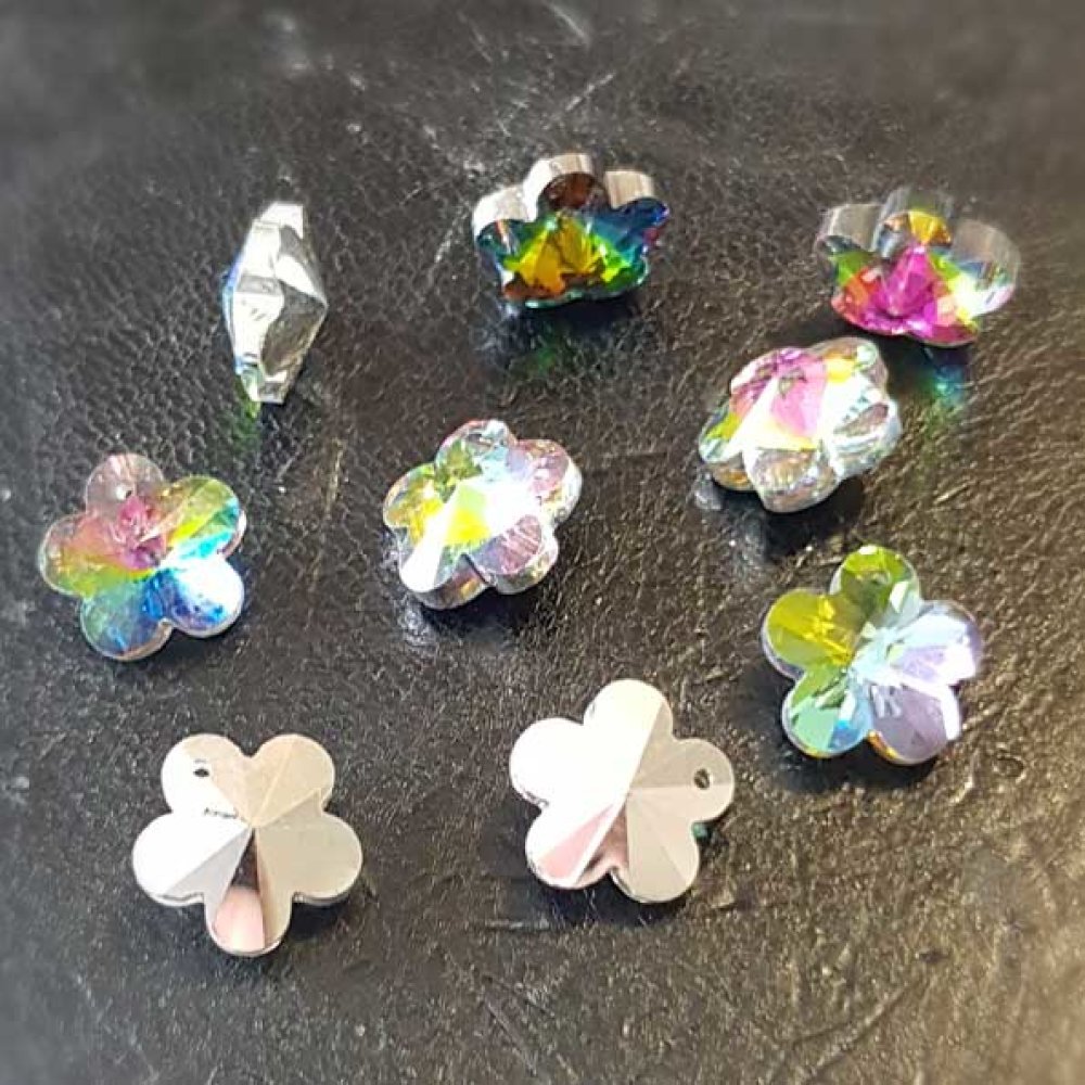 Ciondolo a forma di fiore in vetro sfaccettato N°04-02