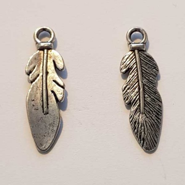 Breloque Plume N&deg;02 Argent