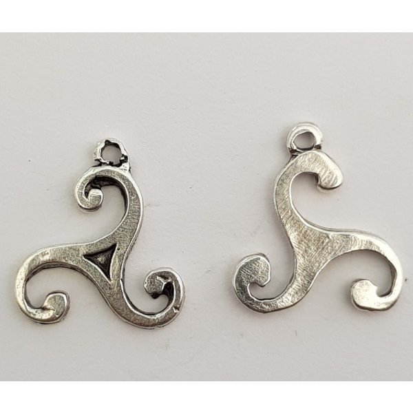 Charm Triskel N&deg;01