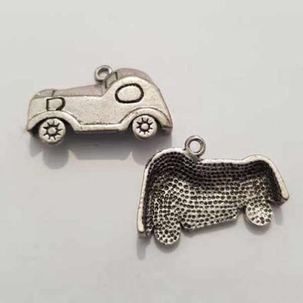 Breloque Voiture N&deg;01-01