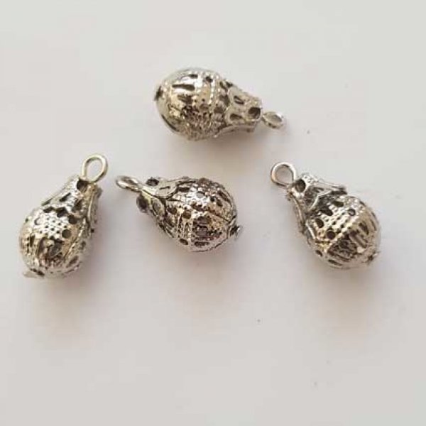 Ciondolo a goccia in argento traforato N&deg;01-02