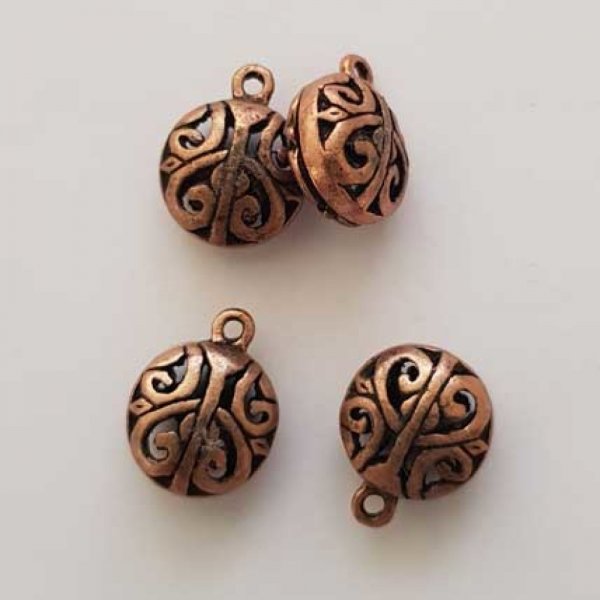 Ciondolo a goccia traforato N&deg;06-02