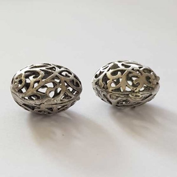 Breloque goutte ajour&eacute; N&deg;12