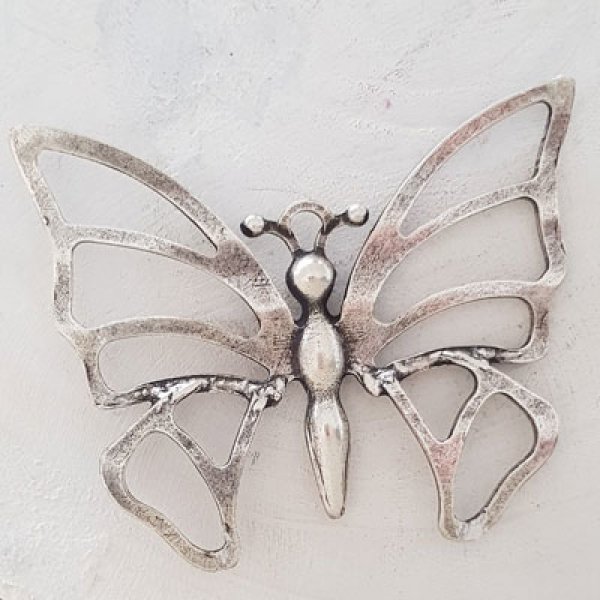 Ciondolo a farfalla N&deg;16