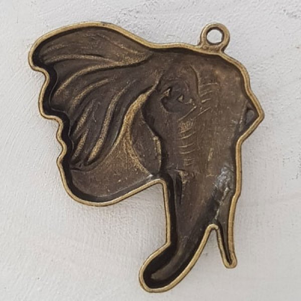 Ciondolo elefante N&deg;07