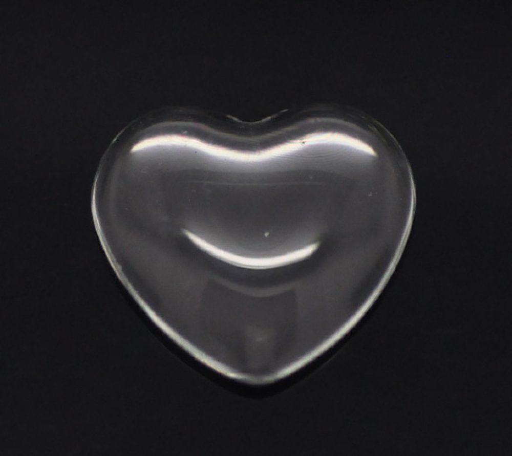 Cuore cabochon 17 x 18 mm in vetro trasparente con bava N°23