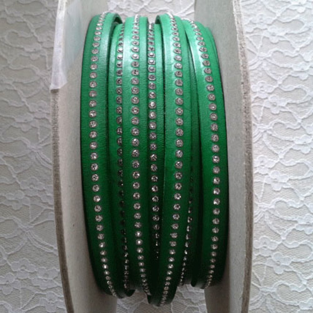 Pelle B-Verde 10 mm Swarovski Strass per 20 cm