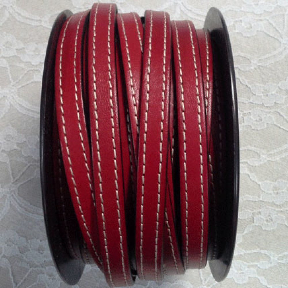 Pelle di vitello rossa piatta 10 mm per 20 cm 2 fili cuciti.