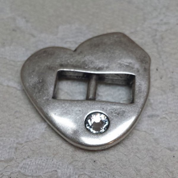 Chiusura da 06 mm per la creazione di braccialetti in pelle.