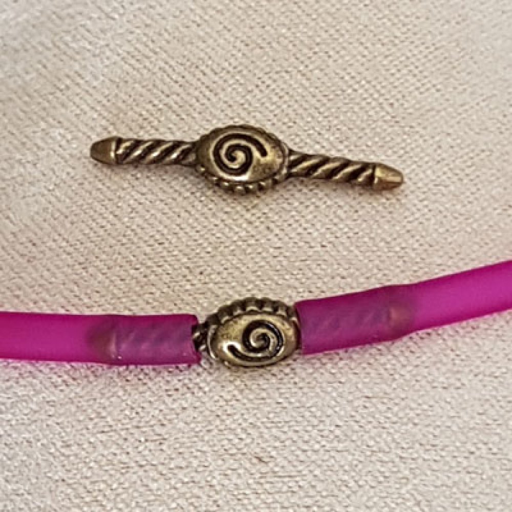 Chiusura con cordoncino in Pvc cavo da 3 mm