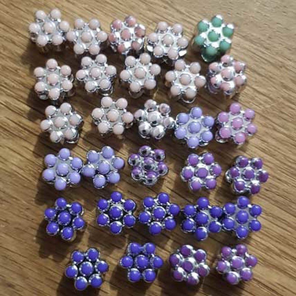 Lot de 25 Perles fleurs N°06