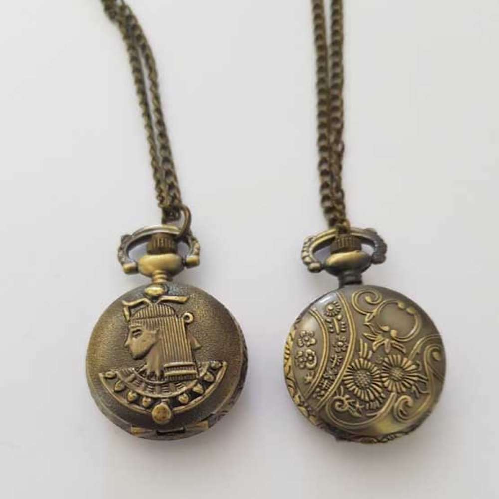 Orologio a soffietto in bronzo antico egiziano con catena