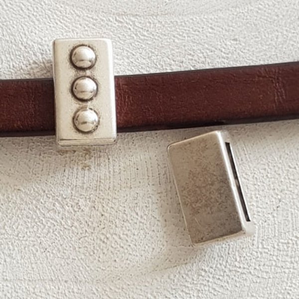 Zamak N&deg;18 Argento 13 mm passante