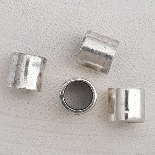 Perla tubolare d'argento N&deg;04