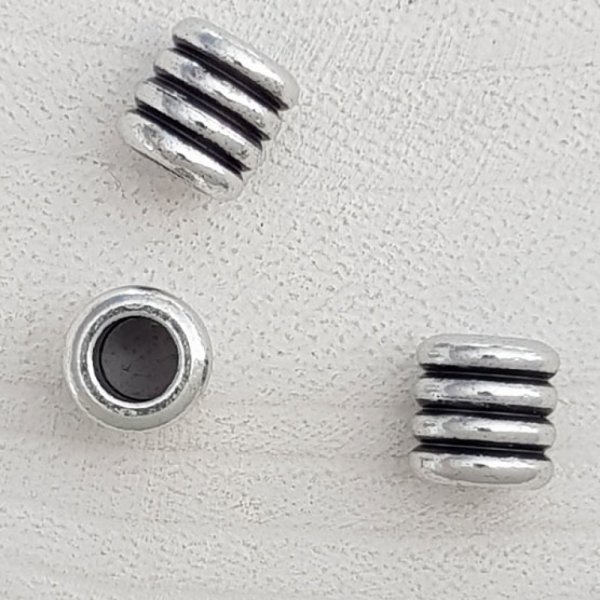 Perla tubolare d'argento N&deg;12