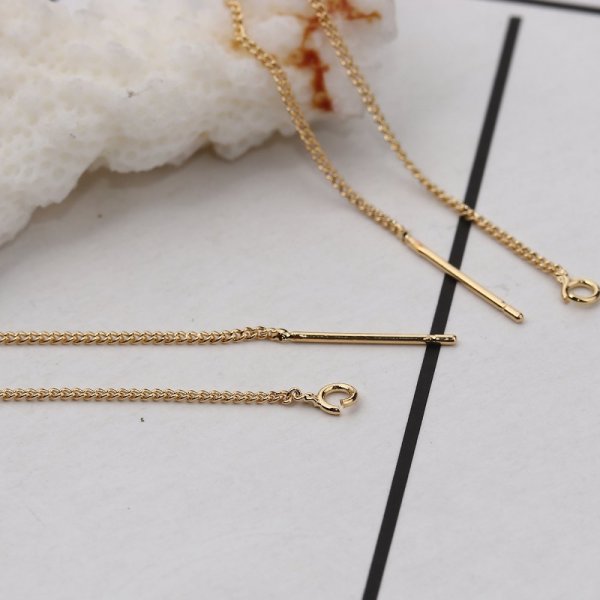 Porta orecchini N&deg;27 Catena placcata oro