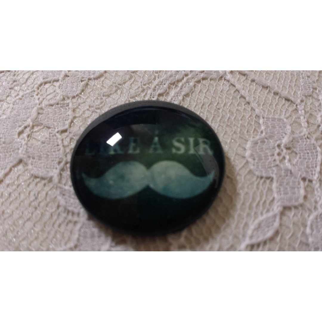 vetro cabochon rotondo 25 mm baffi 021 