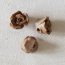 Piastrella fiore 15 mm N°01-04 Marrone