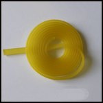 1 metro di cavo piatto in Pvc 5,8 x 1,9 mm giallo.