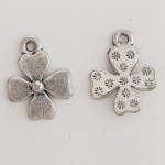 Charm floreale in metallo N°091 Argento