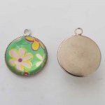 Pendentif Cabochon 20 mm en Verre Fantaisie N°08-02 Fleur