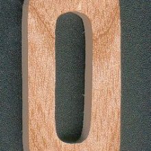 Numero 0 in legno massiccio di 5 cm tagliato a mano