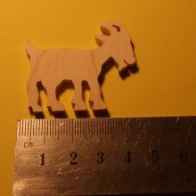 statuetta di capra in miniatura spessore 3 mm abbellimento da dipingere e incollare legno massiccio fatto a mano