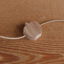 perlina di legno mela forata orizzontalmente per decorare collana bambino fatta a mano faggio massiccio