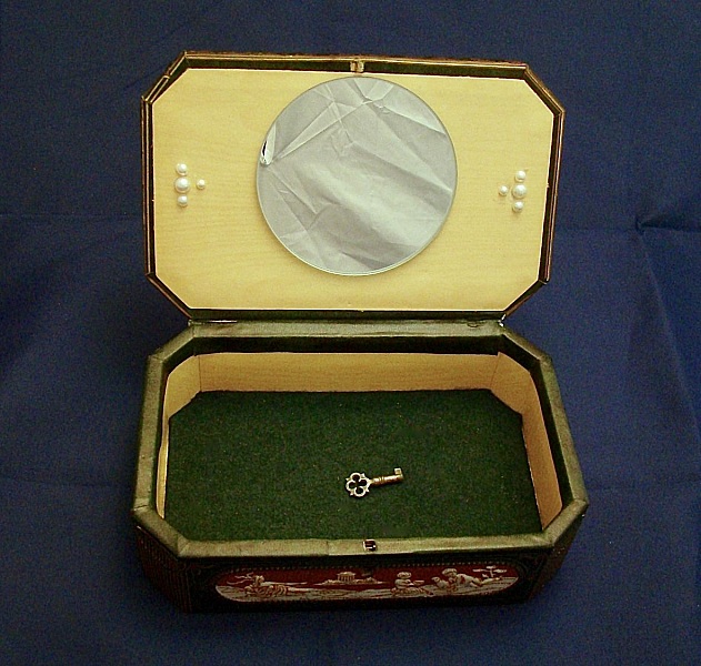 Scatola per gioielli vintage con serratura