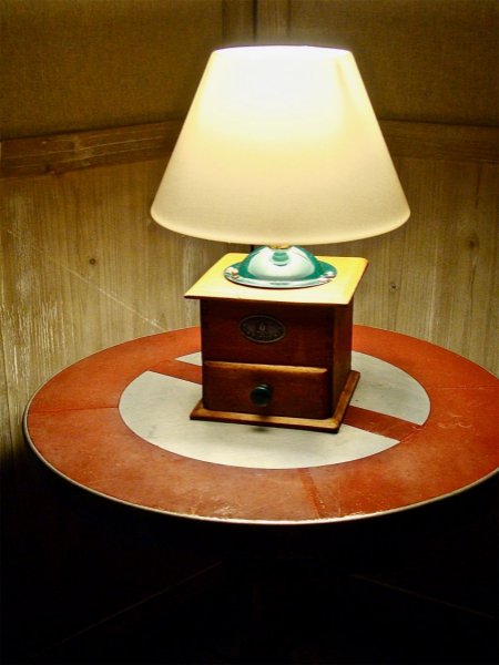 Lampada del vecchio mulino da caff&egrave; verde