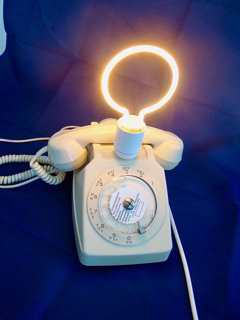 Lampada telefonica Dingo, neon bianco!