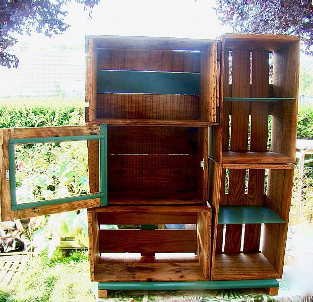 Meuble &eacute;tag&egrave;re modulable anciennes caisses marchande
