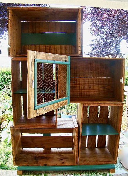 Meuble &eacute;tag&egrave;re modulable anciennes caisses marchande
