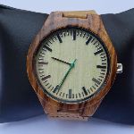 Montre homme bois veiné à graver sur bracelet cuir 