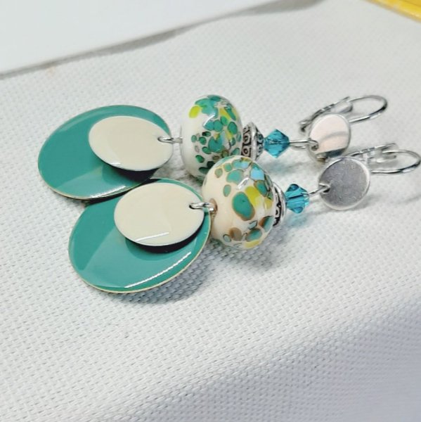 boucles d'oreilles collection &eacute;t&eacute; bleu vert turquoise avec perles en verre pour des boucles d'oreilles uniques