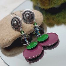 orecchini per orecchie foratecolori originali verde e viola e perfetta aderenza alle perle di vetro
