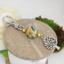 portachiavi in argento con simbolo dell'albero della vita e perla multicolore fatta a mano