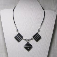 collier plastron pour soirée ardoise et argent